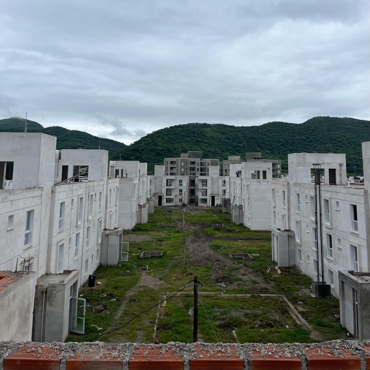 96 deptos - Construccion